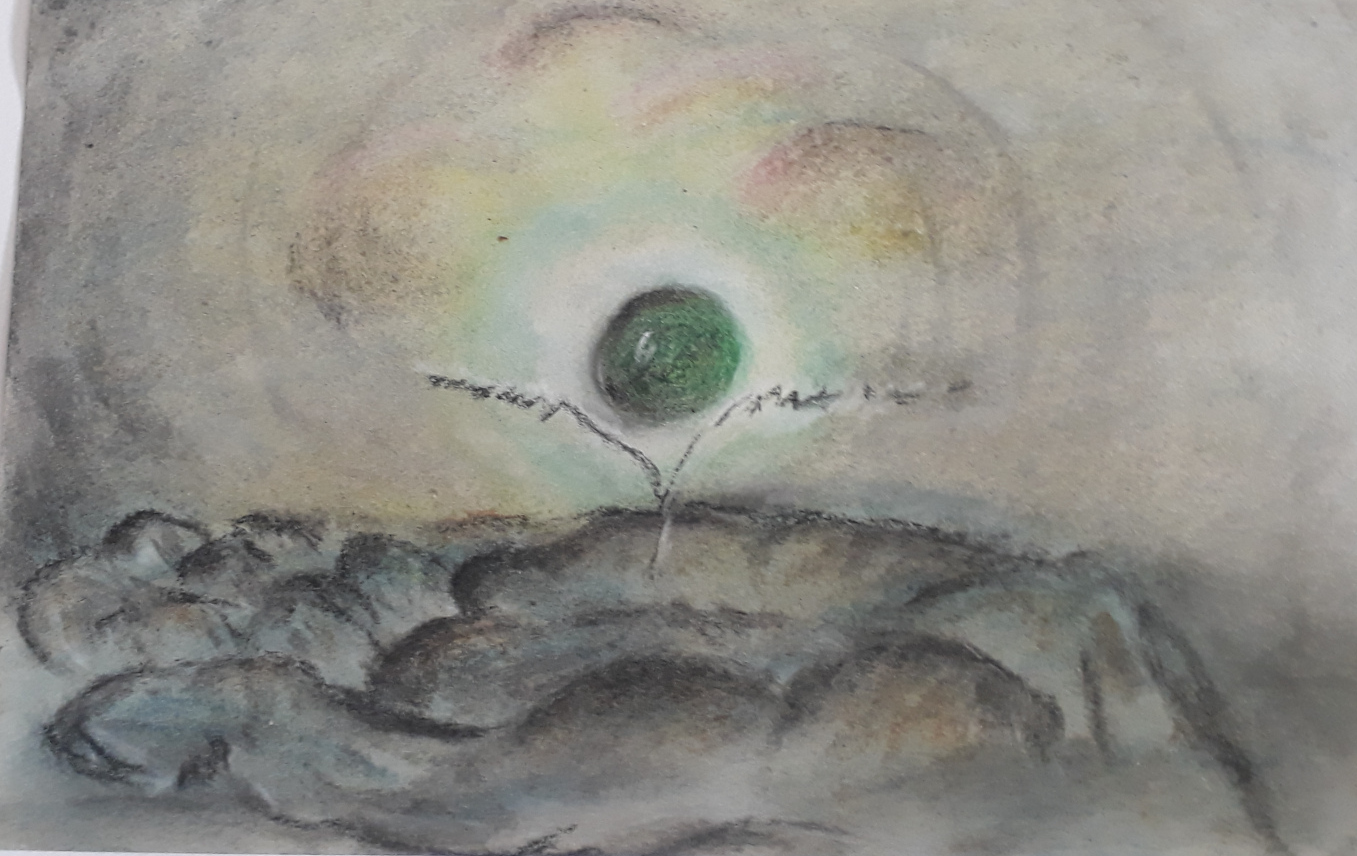 Eine mit dezenten grau-, gelb- und blau-Tönen gezeichnete, nach oben geöffnete Handfläche, über die eine grüne Murmel schwebt